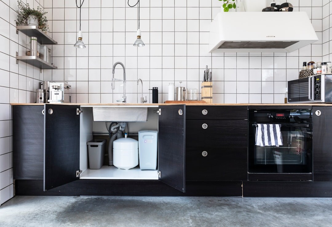 kitchen compost bin